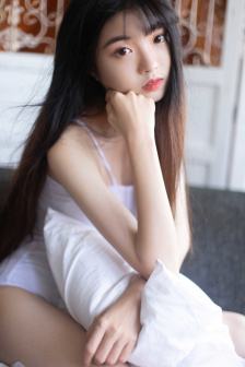 《漂亮的女邻居5》在线观看